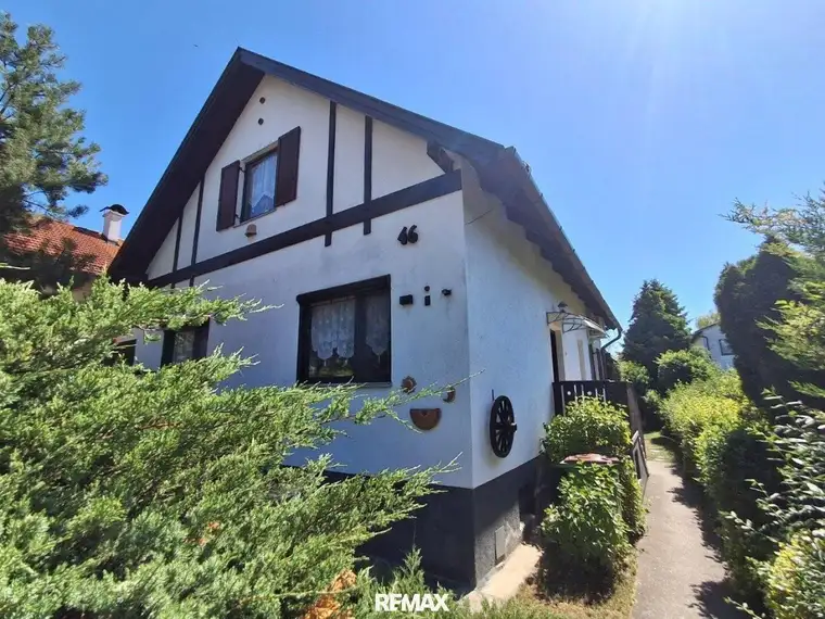 ''Ausbaupotenzial 150 m² WFL möglich - Tolle Liegenschaft in Neu-Essling"