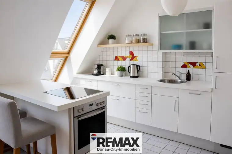 "Zwei-Zimmer-Wohnung mit Loggia und Garagenplatz!"