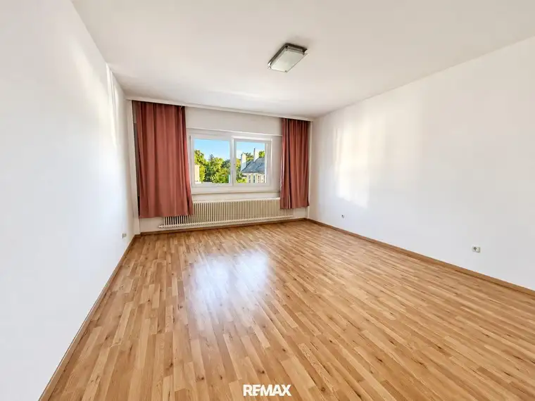"4-Zimmer-Wohnung | 125m² Wohnfläche in zentraler Mödlinger Lage"