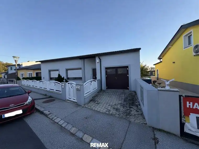 "BUNGALOWgartenGARAGE"