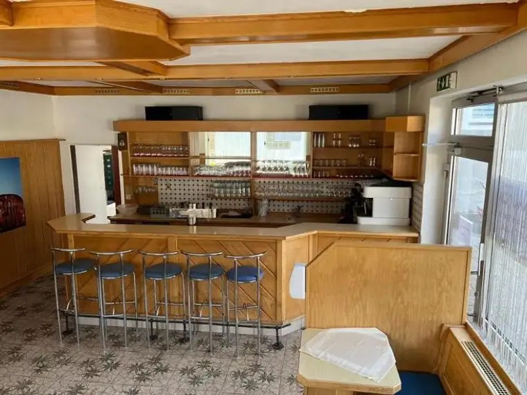 Gasthaus - Pizzaria mit Wohnung in Tourismusregion