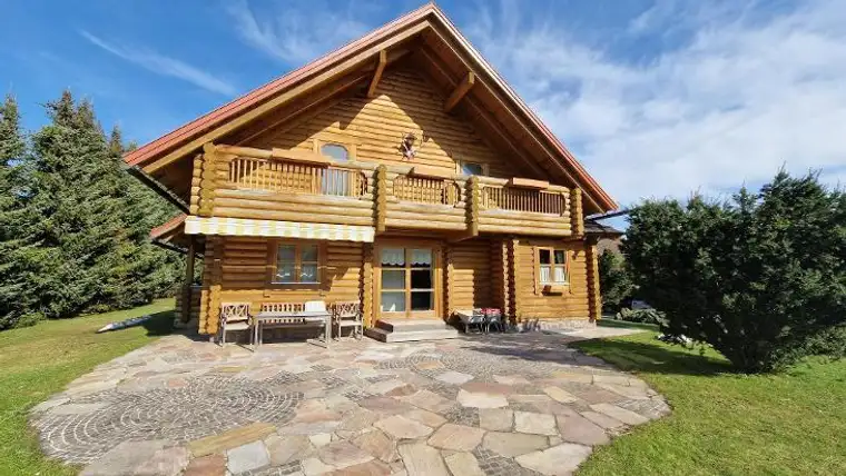Wunderschön - exclusiv und ökologisch, Holzblockhaus in absoluter Ruhelage
