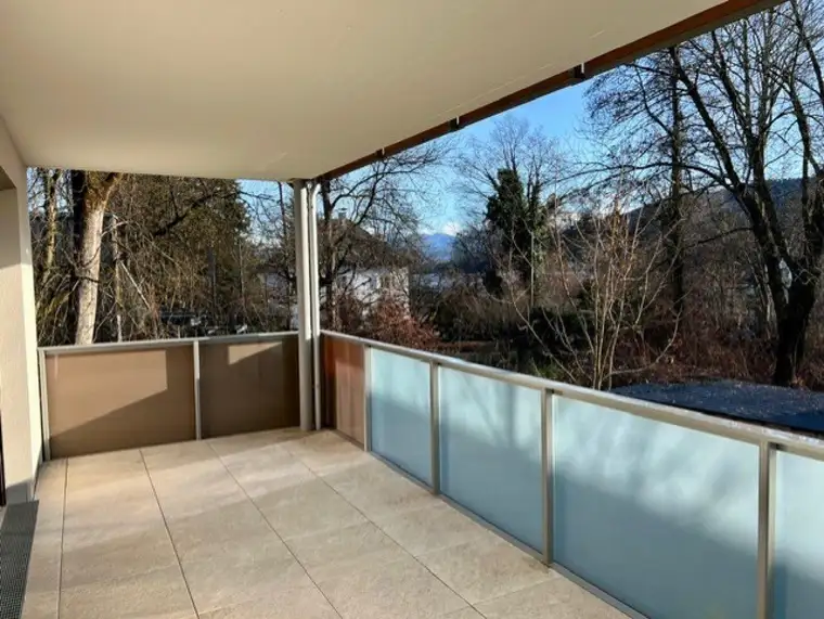 Seenahe 2-Zi.-Wohnung mit 18m² Balkon und Lift