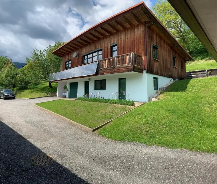 Wohnen - Gesundheit - Arbeiten - Leben im Thoma Holz 100 Haus mit Hanfdämmung und Lehmputz