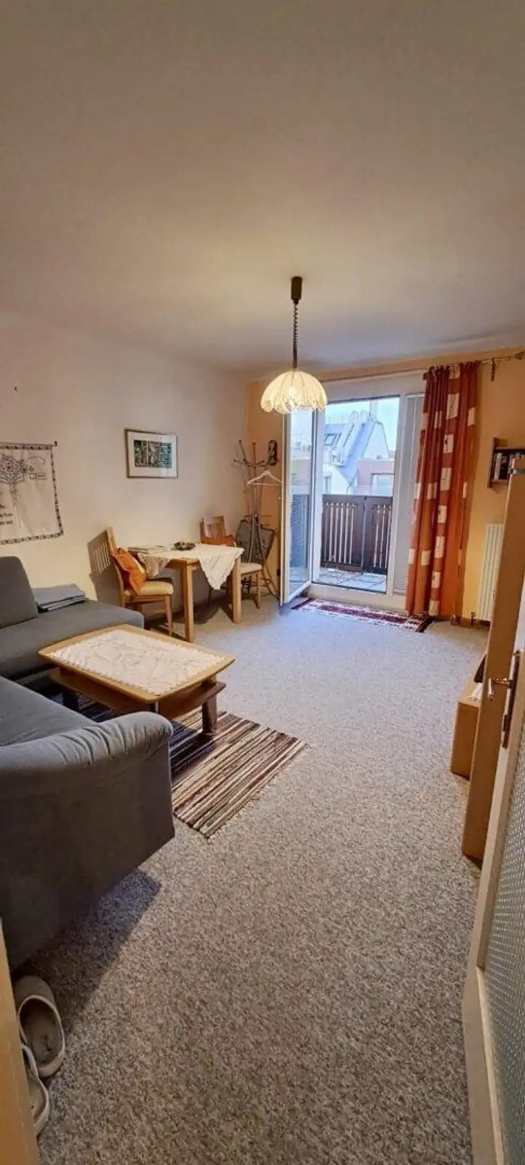 12. Bezirk Steinhagegasse - 2-Zi.-DG-Wohnung mit Balkon und Lift, bezugsfertig!