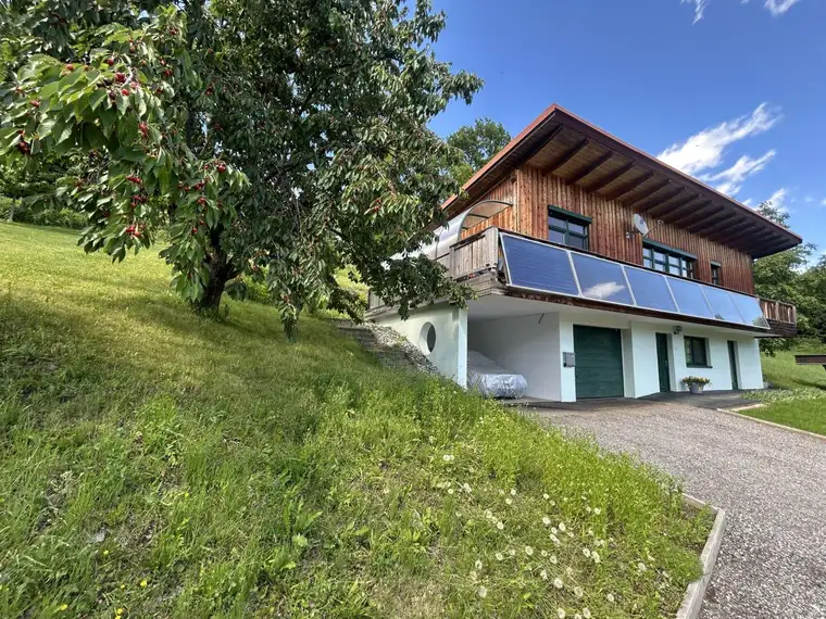 Seltenes Thoma Holz 100 Haus mit Hanfdämmung und Lehmputz mit Wand und Bodenheizung - zu verkaufen für € 499 000.-