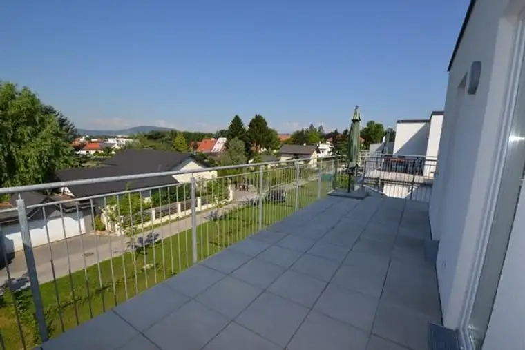 Liebenau - 35m² - sonnige 2 Zimmer-Wohnung mit großer Terrasse und Parkplatz in herrlicher Ruhelage