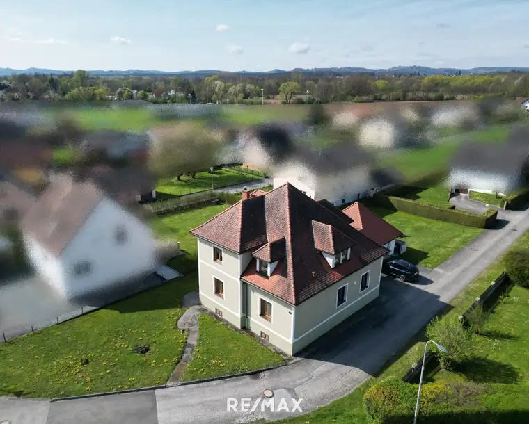 großzügiges - zentral gelegenes Wohnhaus im Südburgenland
