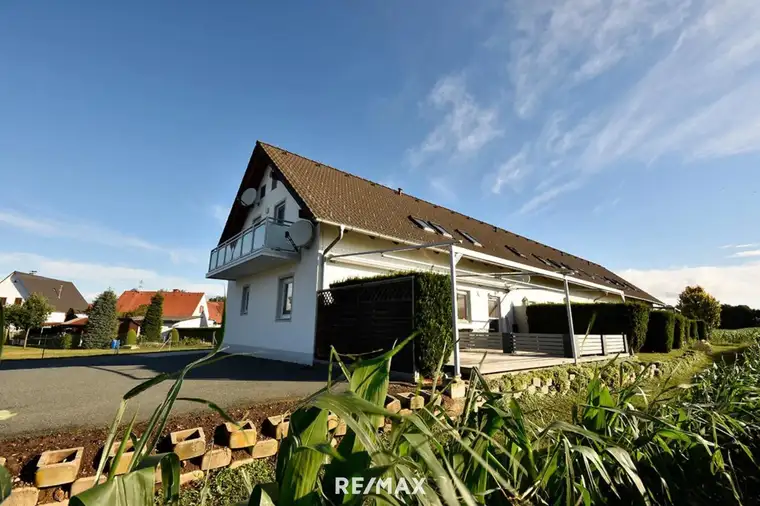 Entzückende Terrassenwohnung mit Reihenhauscharakter in der Thermenregion 2 Minuten zum Golfplatz 10 Minuten von Fürstenfeld