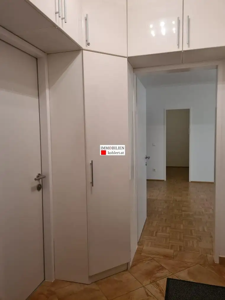 SUPERMIETE, WUNDERSCHÖNE 3-ZIMMERWOHNUNG MIT LOGGIA, NÄHE STIFT KLOSTERNEUBURG