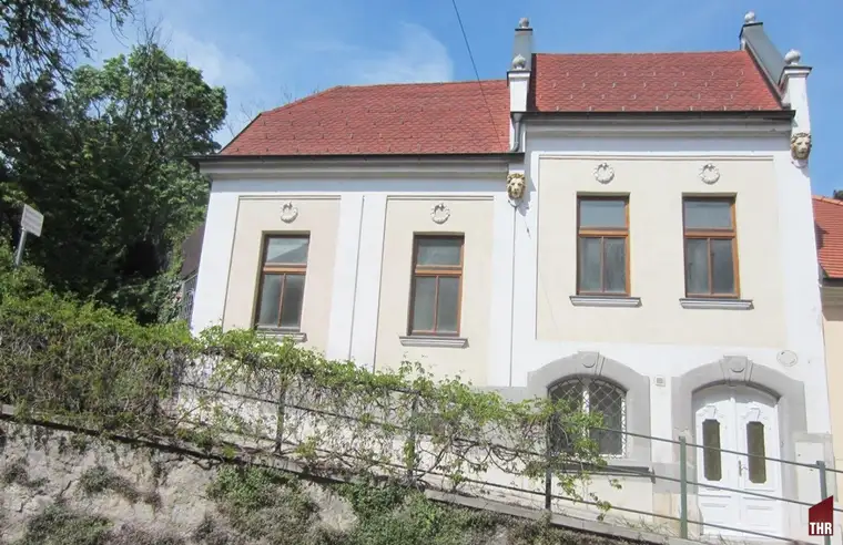 Traumhaftes Atrium-Einfamilienhaus in Baden – 5 Zimmer, Garten &amp; Terrassen beim Kurpark von Baden!
