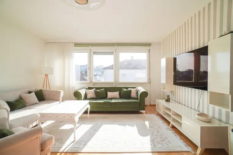 Sonnige 4-Zimmer-Wohnung nahe dem Fürstenfelder Stadtzentrum
