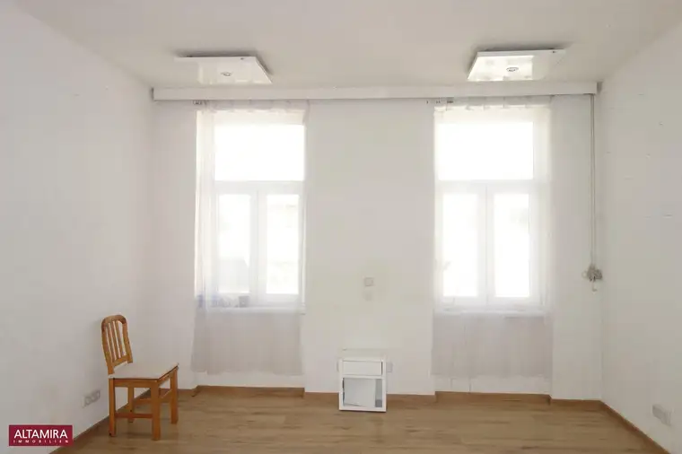 JA, ICH KANN! Selber renovieren heißt günstig kaufen! Ruhige Lage im 17ten. Gut als WG geeignet