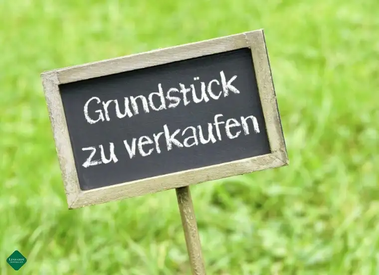 Grundstück für Wohnungen an einer Hauptstraße