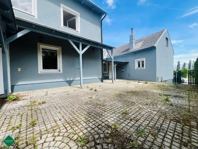 Großzügiges Haus mit 2 Wohneinheiten und 2 separaten Eingängen