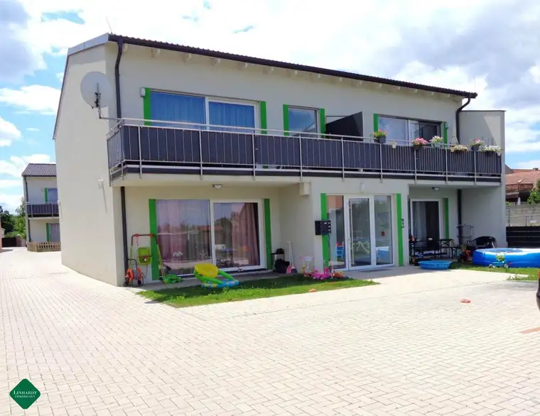 3 Zimmer plus Parkplatz