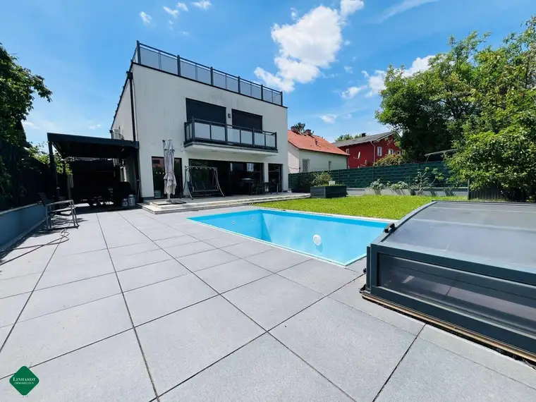 Modernes Luxus-Einfamilienhaus mit Pool&amp;Dachterrasse mit Wienblick