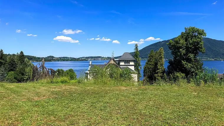 Logenplatz: Großes Grundstück mit Traunsee- &amp; Traunsteinblick