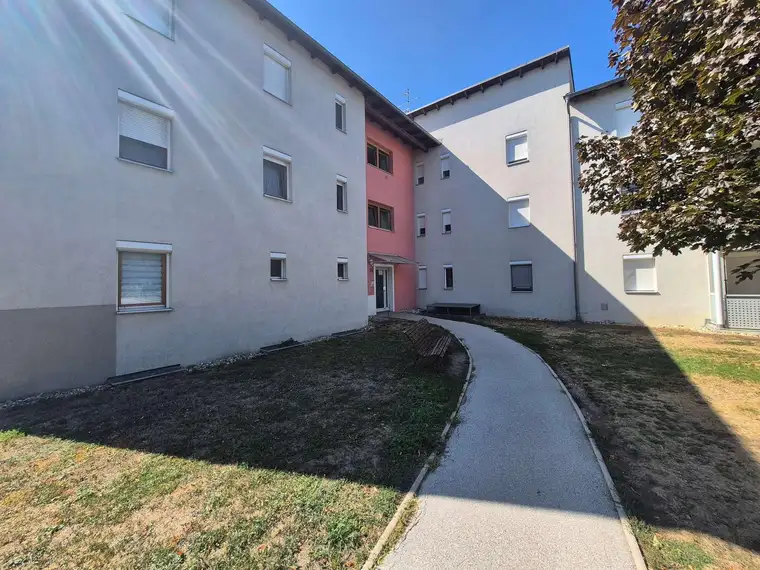 Wohnung mit herrlichem Ausblick, 2 Schlafzimmer, Tiefgarage
