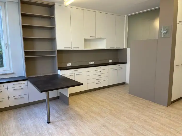 MIETE: BÜRO/ PRAXIS/ PLANUNG NÄHE STADTZENTRUM - TOP INFRASTRUKTUR/ BRANCHENMIX - großzügige Praxis-/ Bürofläche in Bischofshofen
