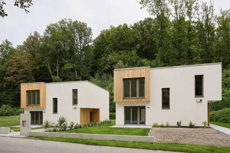 SAGENHAFT - Nachhaltige Massivholz-Einfamilienhäuser