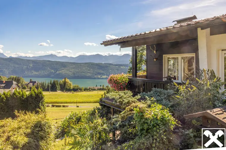 Wohnhaus mit See- und Panoramablick