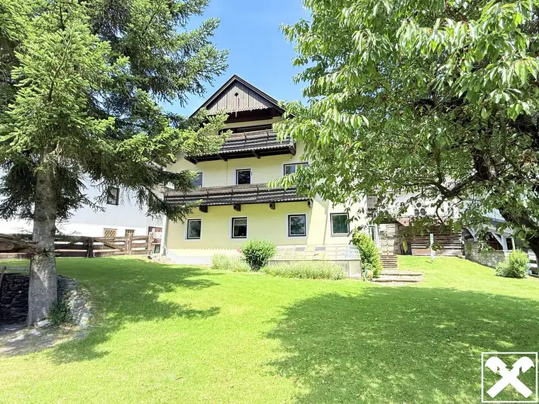 Jede Menge Möglichkeiten-Mehrfamilienhaus mit 5 Einheiten und großzügigem Garten
