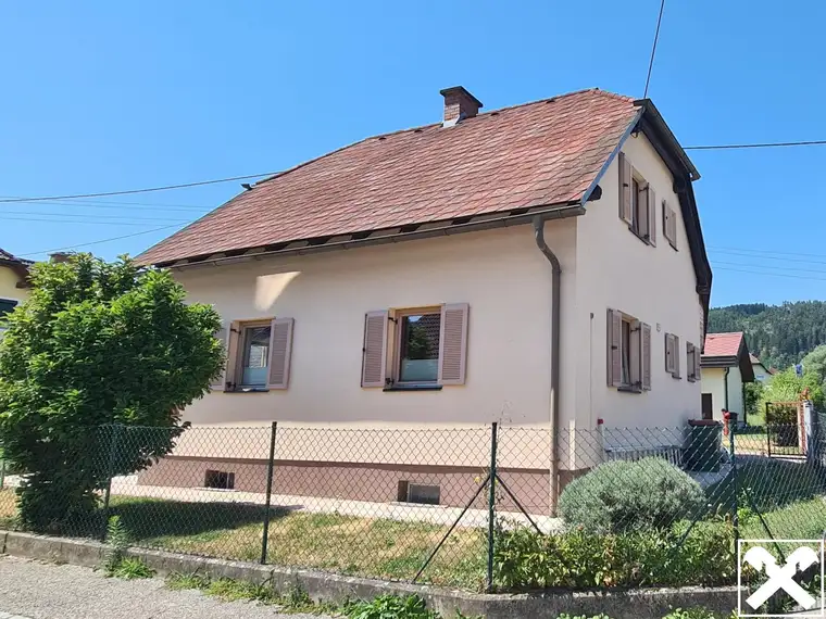 Kompakt &amp; charmant: Wohnhaus mit großem Potenzial