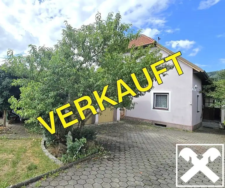 Ein Projekt für Visionäre – Dieses Mehrfamilienhaus wartet auf Ihre persönliche Handschrift!