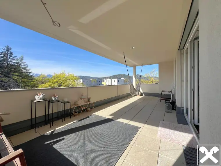 Modern &amp; barrierefrei: 4‑Zimmer‑Wohnung mit großzügigem Balkon und Tiefgarage in Toplage
