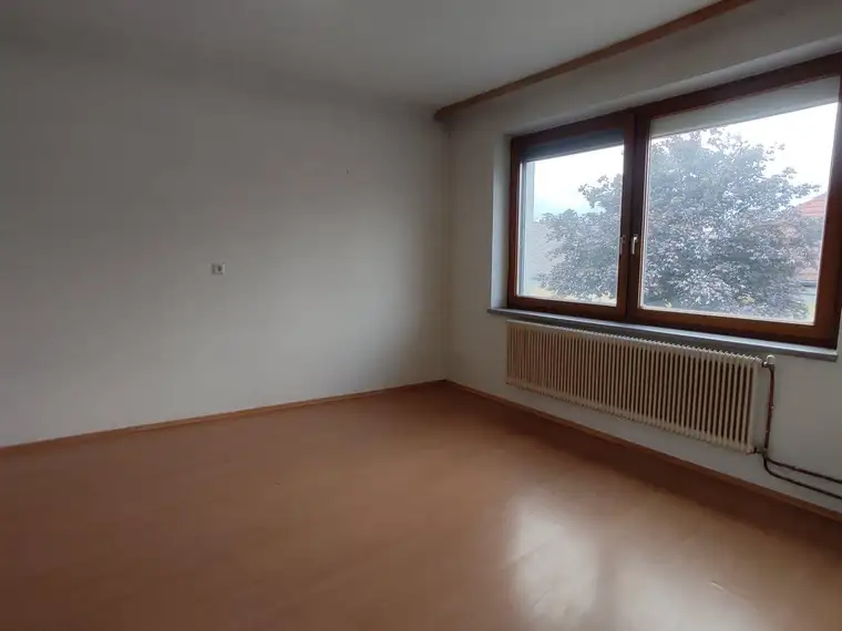 *** PROVISIONSFREI *** GEMEINSCHAFTSGARTEN *** KFZ STELLPLATZ INKLUSIVE *** ZENTRALE LAGE ***