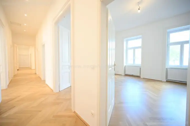 Luxus-Erstbezug für Familien oder Expats - nahe Argentinierstraße/ Karlsplatz I 214 m² I 6-7 Zimmer &amp; 3 Bäder