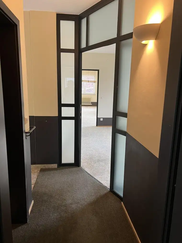 JENBACH - Helle &amp; offene Büroräumlichkeiten im Zentrum von Jenbach