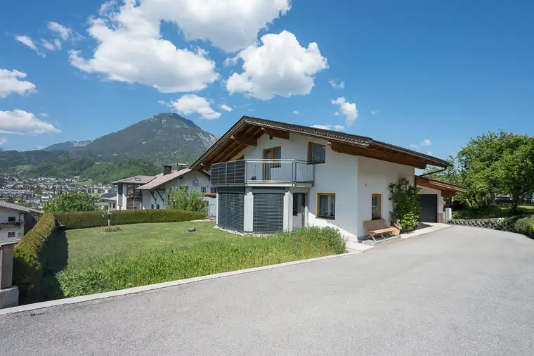 BUCH IN TIROL / ORTSTEIL MAURACH - Sonniges, gepflegtes Einfamilienhaus mit großem Garten