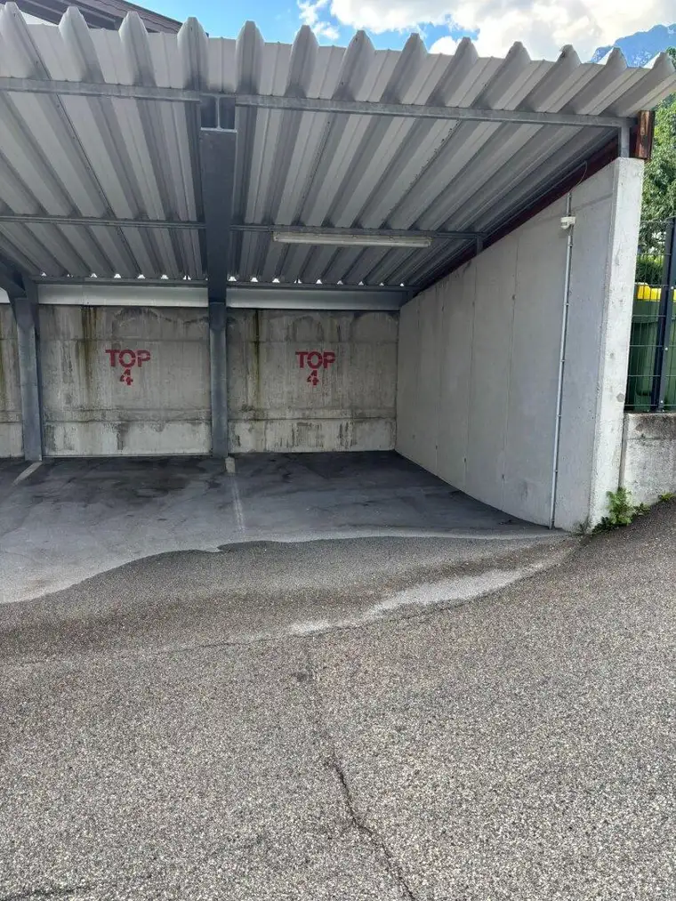 JENBACH - 2 überdachte PKW-Abstellplätze zur Vermietung