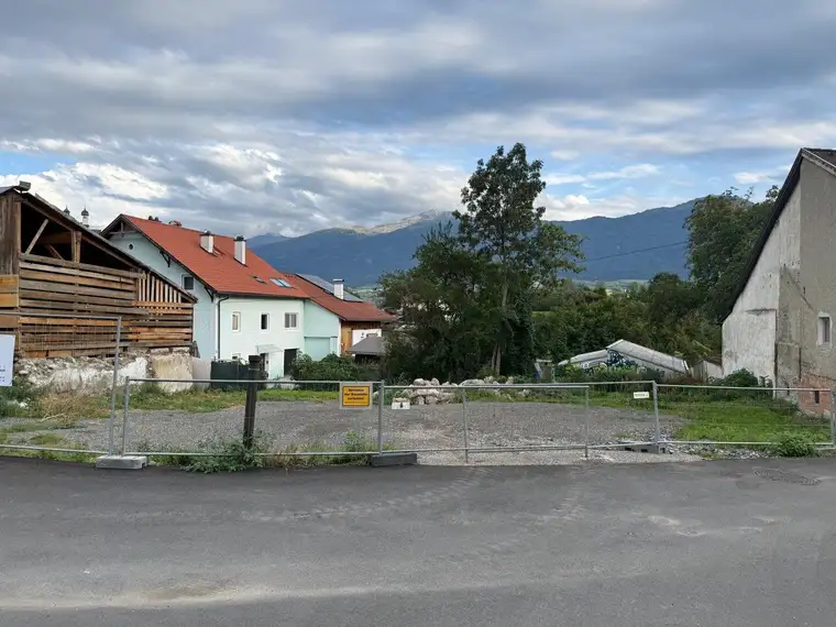 INNSBRUCK - Sonniges Baugrundstück in Arzl zum Verkauf / Neubauprojekt mit fertiger Planung