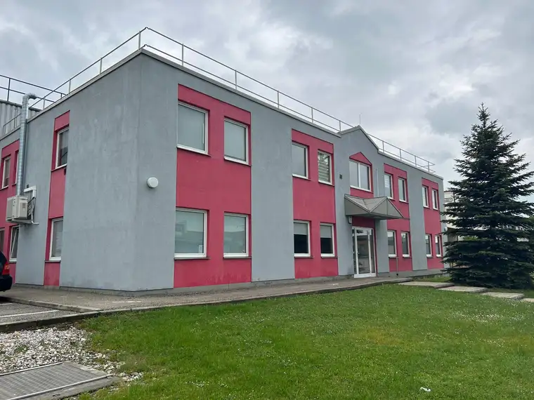 Funktionelle Betriebsliegenschaft in Hornstein