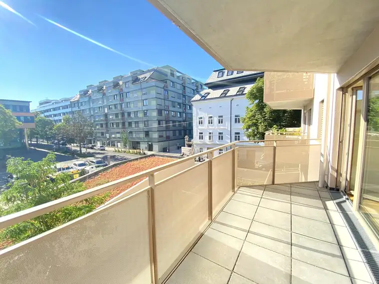 Mag. Jelena Pirker, ÖRAG Immobilien Vermittlung GmbH