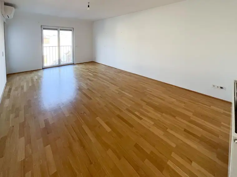 4-Zimmer-DG-Wohnung direkt am Graben - zu mieten in 1010 Wien