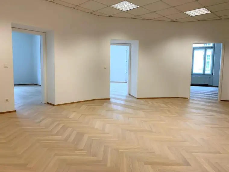 Milena Ivkovic, ÖRAG Immobilien Vermittlung GmbH