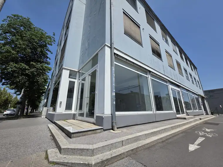 Repräsentatives Ecklokal in Top-Lage nahe Grazer Hauptbahnhof - vielseitig nutzbar - zu mieten!