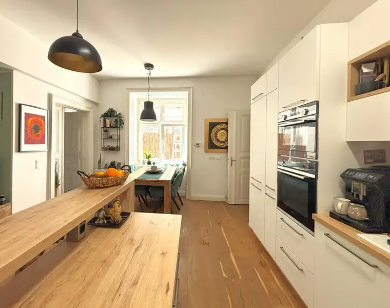 Absolute Ruhelage - 3 Zimmer im Altbau mit Terrasse, Ausrichtung zum Innenhof - zu kaufen in 1090 Wien