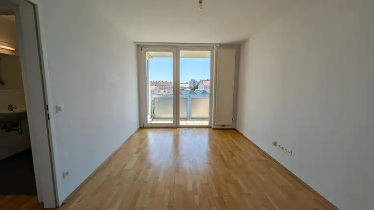Erstklassige 2-Zimmer Wohnung mit Balkon nahe Rochusmarkt