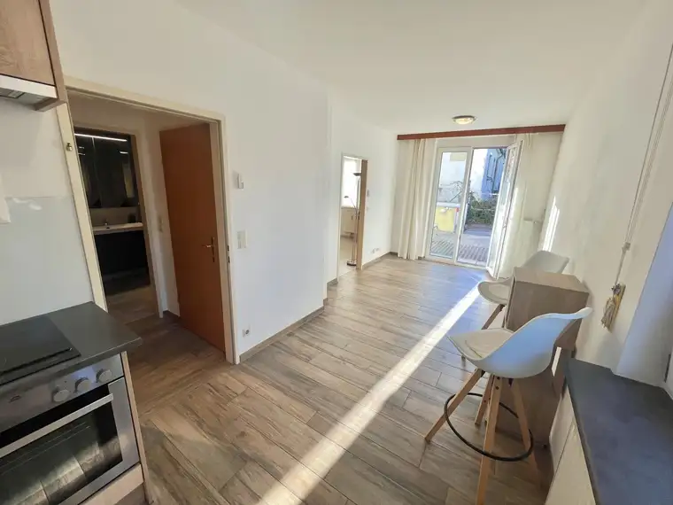 2 Zimmer Erdgeschoss Wohnung mit Terrasse und Garagenstellplatz in ruhiger Lage in Nähe Krankenhaus Baden zu mieten