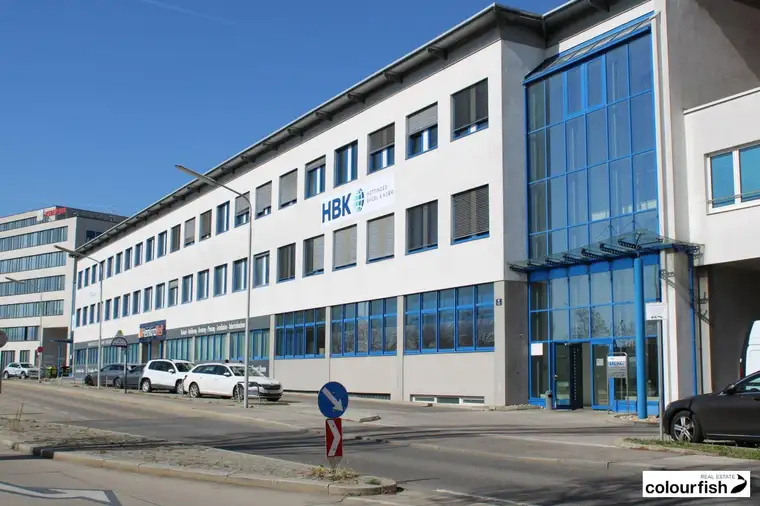 Top Preis-/Leistungsverhältnis - Moderne Bürofläche direkt bei U6 Perfektastraße zu mieten
