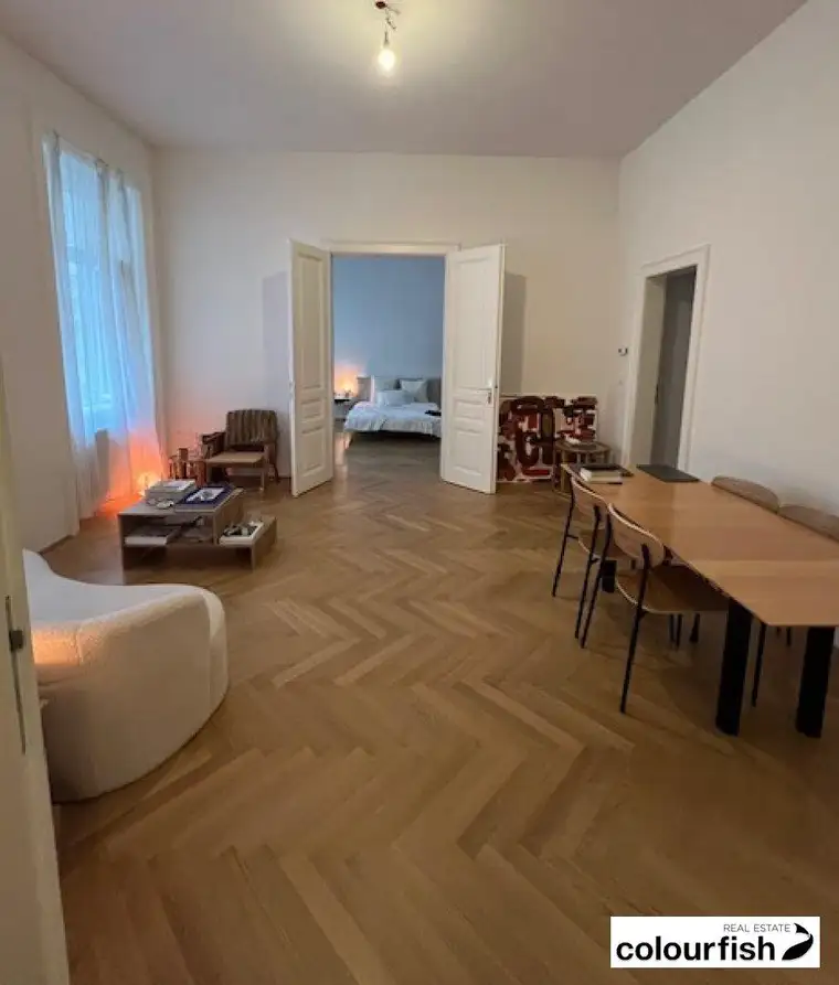 Hofseitige Altbauwohnung beim Schottenring