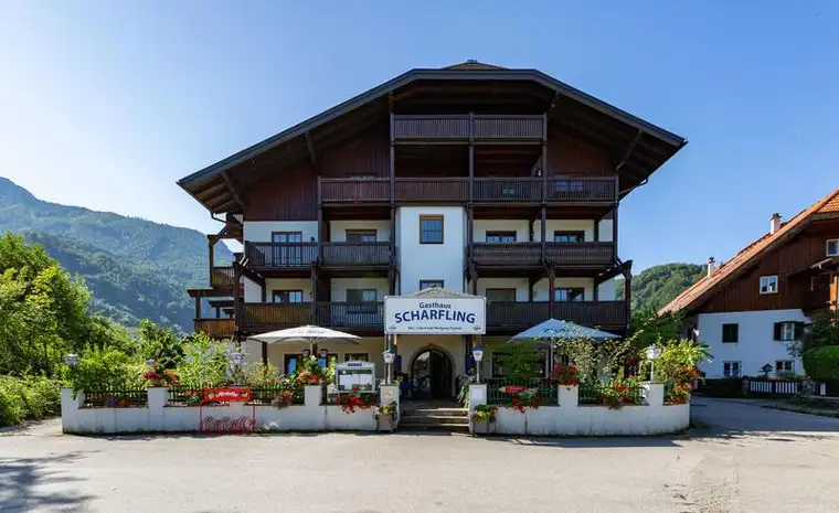 Gasthaus am Mondsee mit Betreiberwohnung - BESTE LAGE!