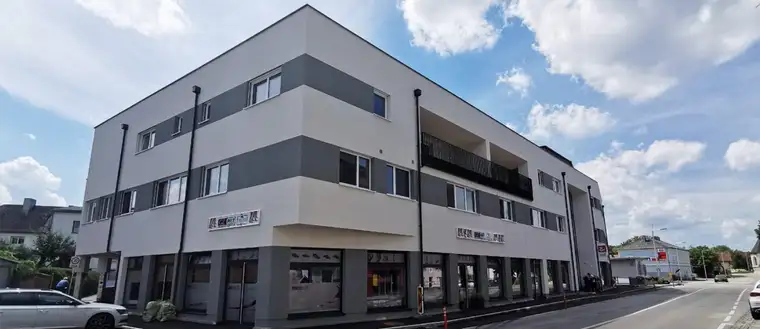 Verkaufsfläche- oder Bürofläche - zentrale Lage in Ried im Innkreis
