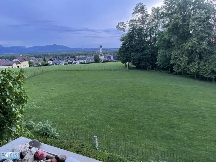 Tolle Maisonette Wohnung mit Blick ins Grünland in absoluter Ruhelage