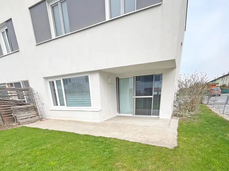 Reihenhaus mit 4 Zimmern, Garten, Terrasse &amp; Loggia! Kaufoption!